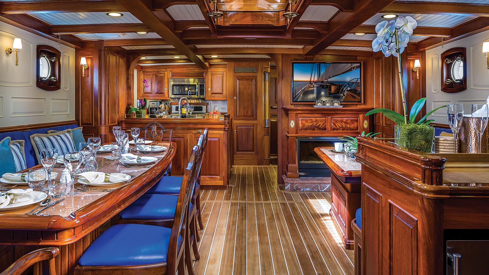 saloon-credit-thierry-dehove.jpg