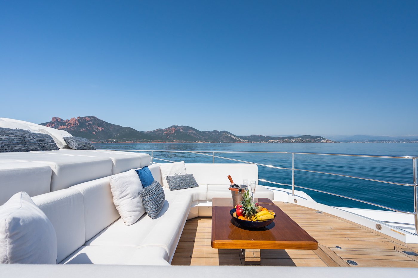 seating area at the bow.jpg