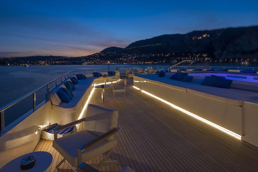 serenity aft sun deck by night.jpg