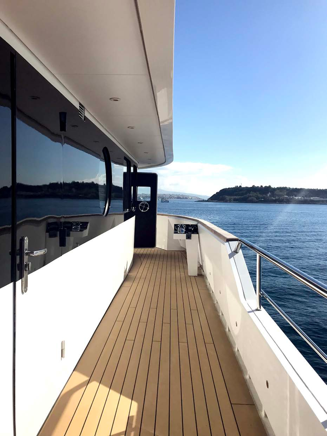 side deck detail.png