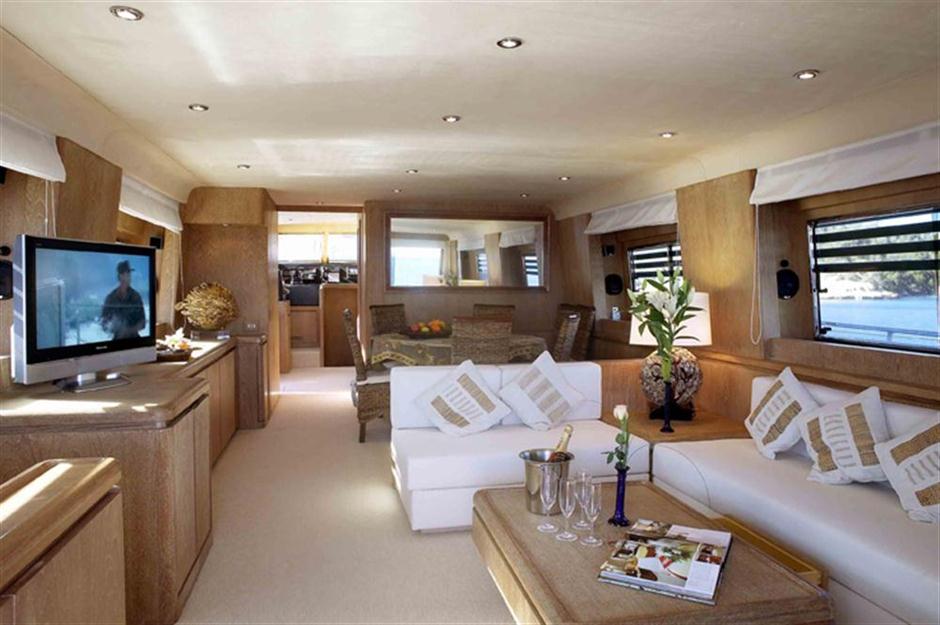 spacious salon Mizar of London sistership.jpg