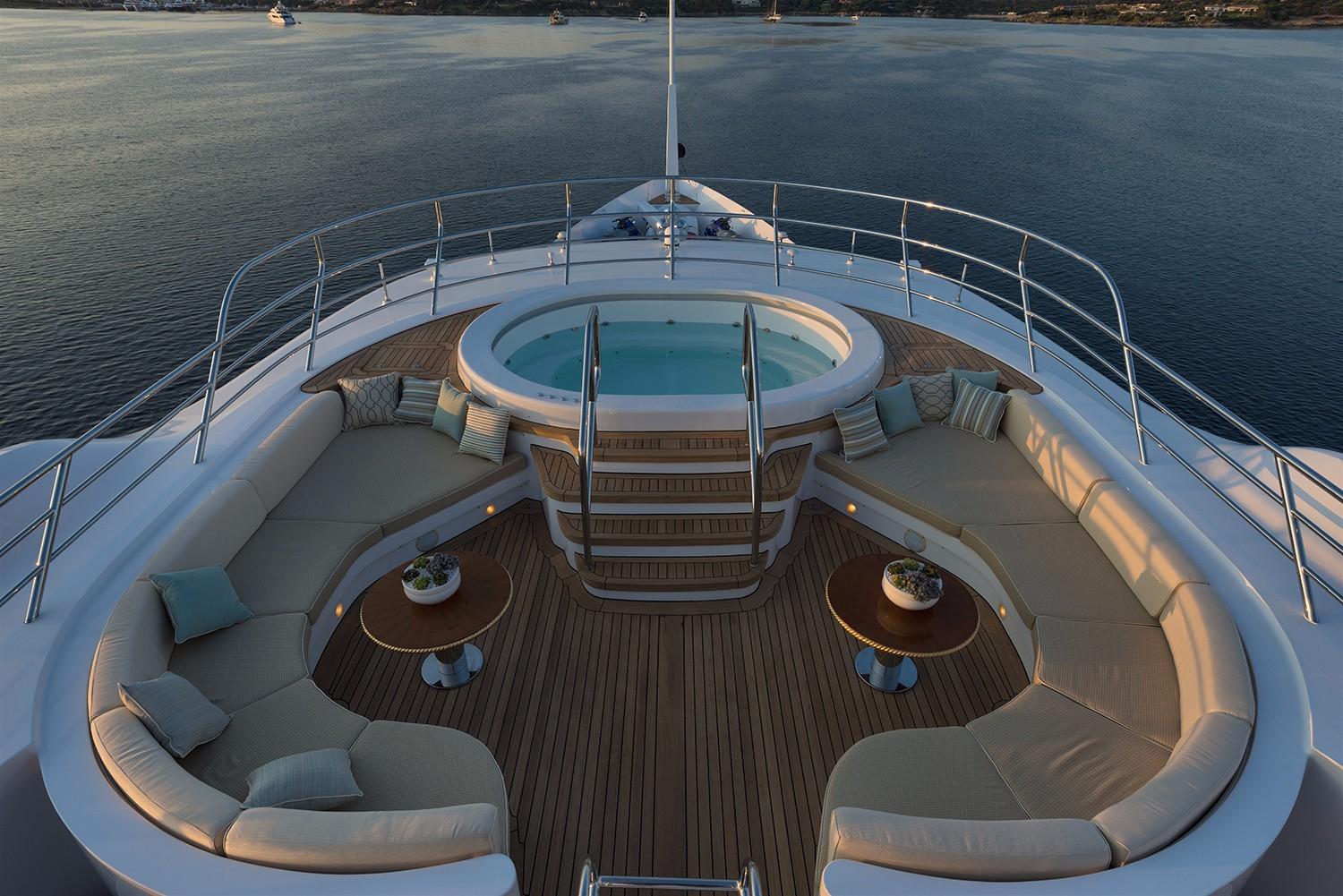 sun deck Jacuzzi with sun pads.jpg