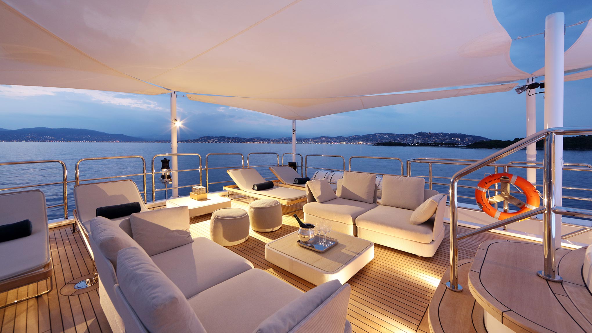 sun deck at sunset ©Ameller.jpg