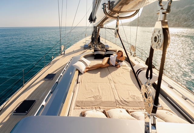 sunbathing - lifestyle.jpg