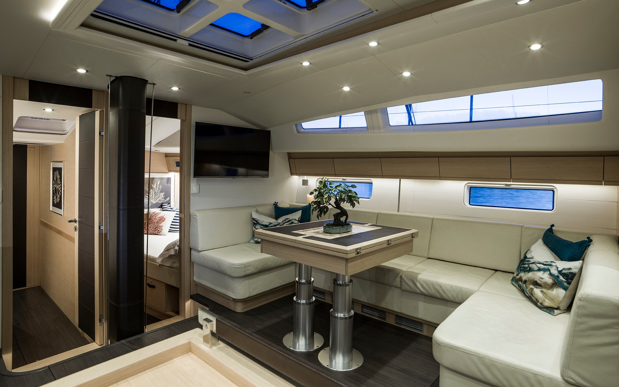 thea-yacht-pic_007.jpg