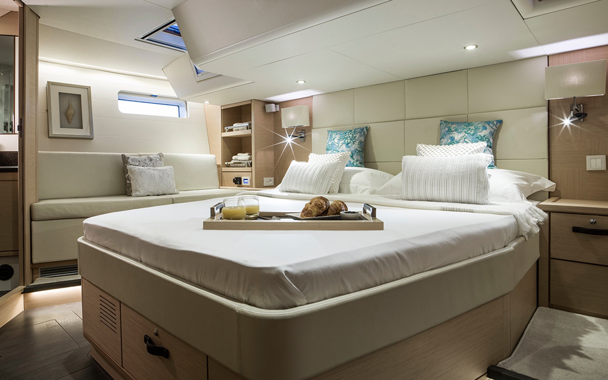 thea-yacht-pic_010.jpg