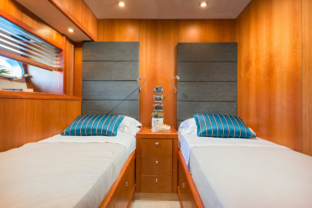 twin - starboard.jpg