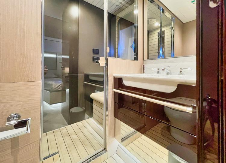twin ensuite .png