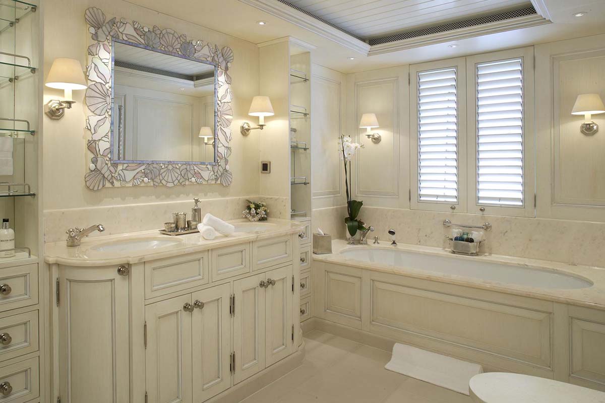 twin guest cabin bathroom.jpg