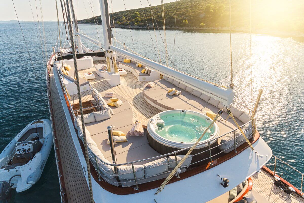 view of sun deck area.jpg