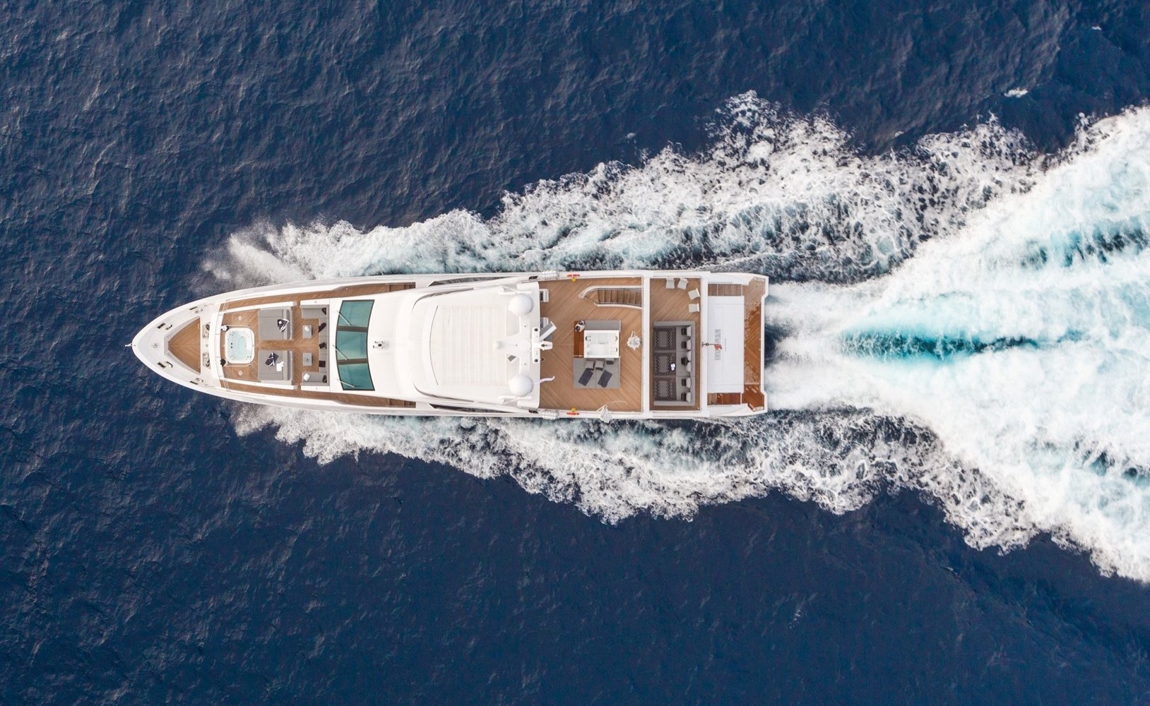 vivace-125-superyacht (2).jpg