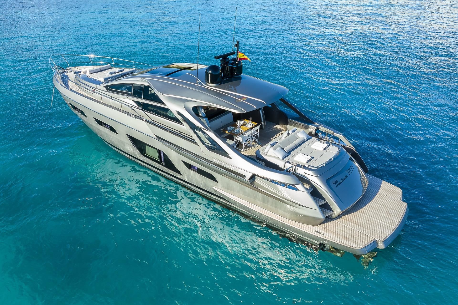 yacht Marleena VIII.jpg