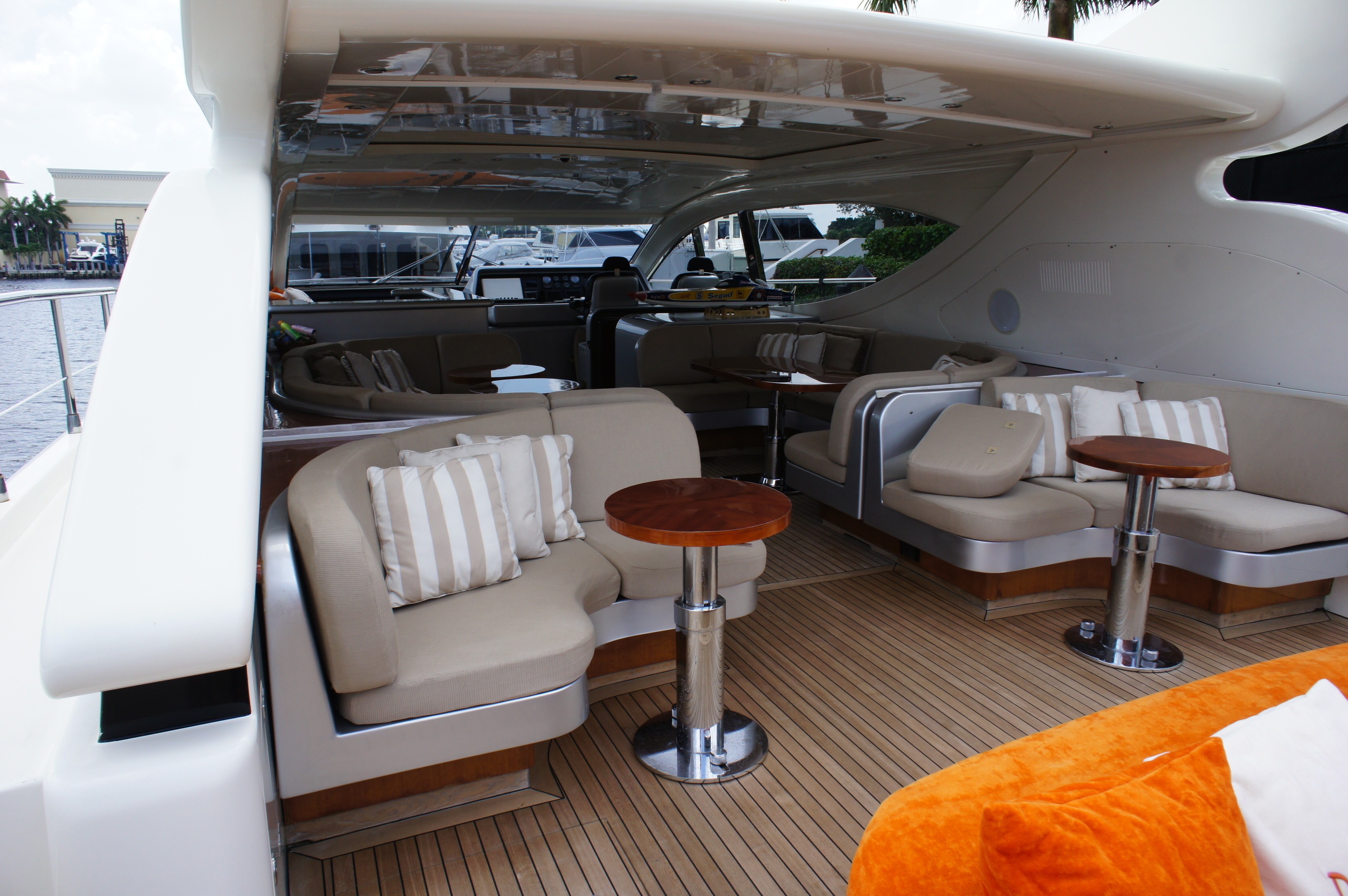 [24m-Yacht-DOLCE-VITA-II]-2290-39.jpg