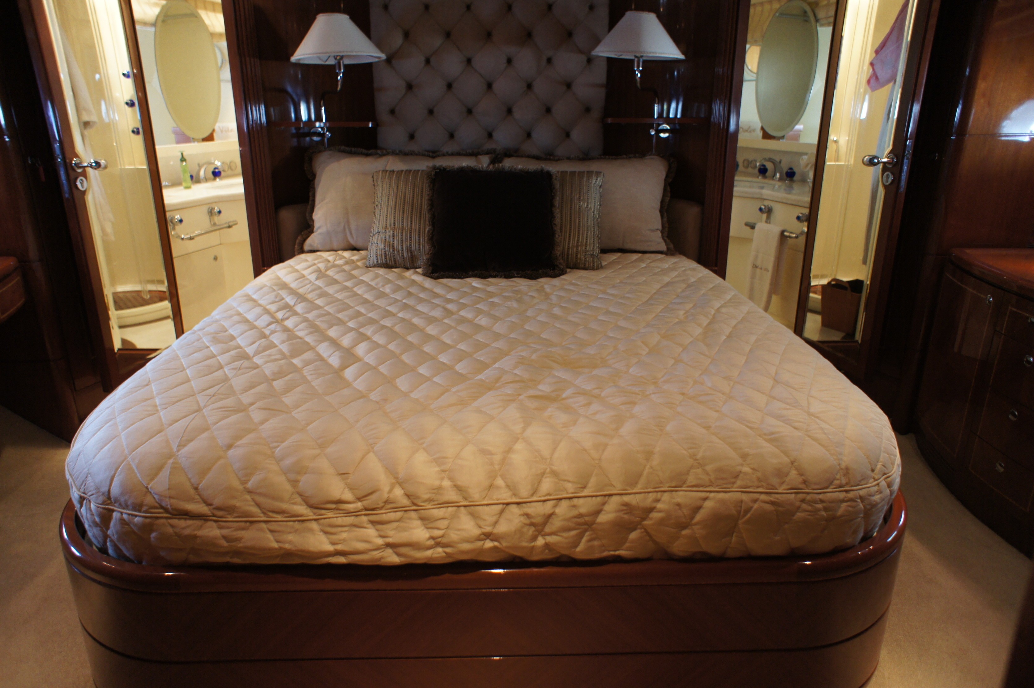 [24m-Yacht-DOLCE-VITA-II]-2290-40.jpg