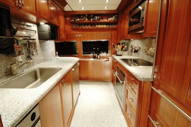 [26m-Yacht-VIVIERAE]-2859-97.jpg