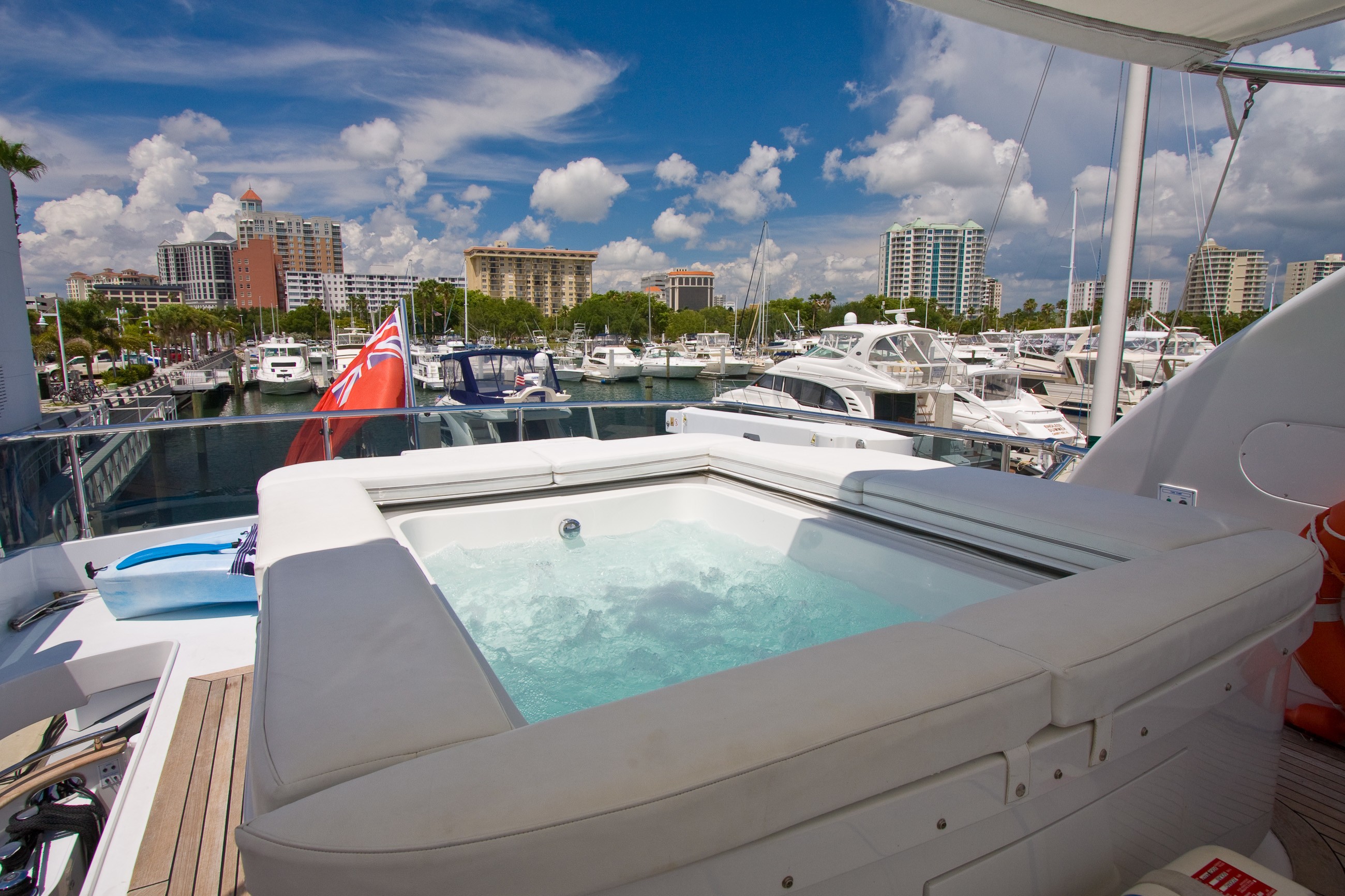 [27m-Yacht-EN-LESS]-2288-162.jpg