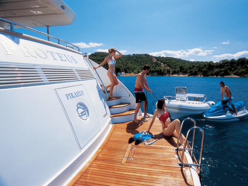 [34m-Yacht-PROTEUS]-2104-76.jpg