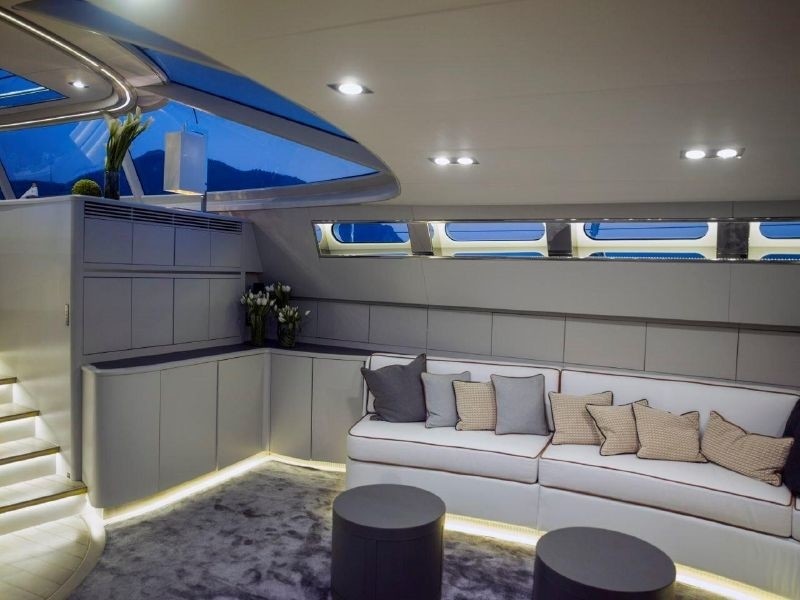 [35m-Yacht-CAROLINE-1]-210-105.jpg