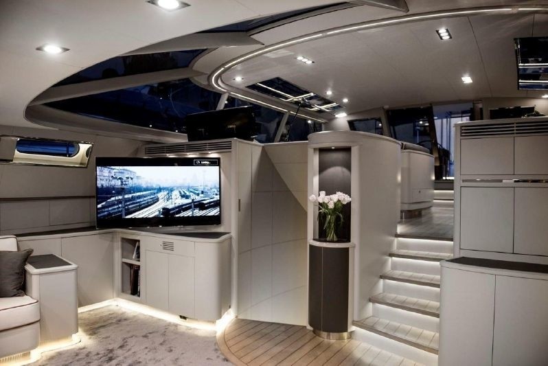 [35m-Yacht-CAROLINE-1]-210-25.jpg