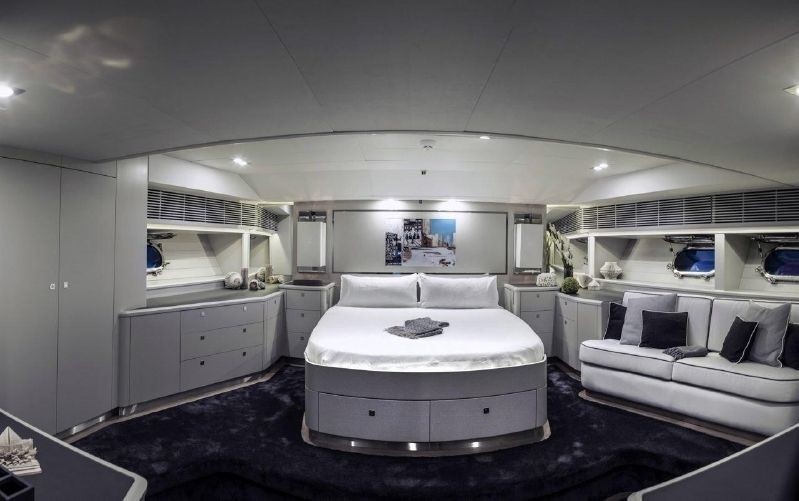 [35m-Yacht-CAROLINE-1]-210-27.jpg