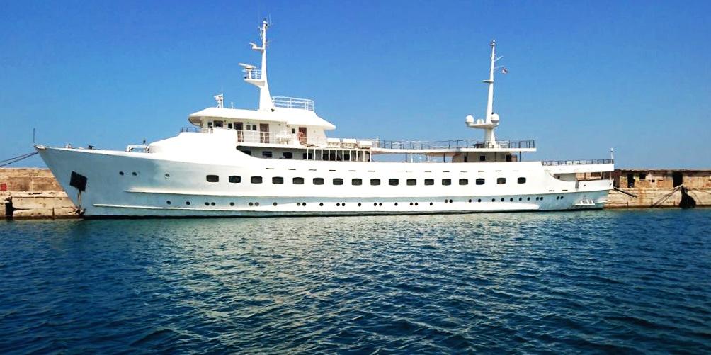 BLUE DAWN - exterior.jpg