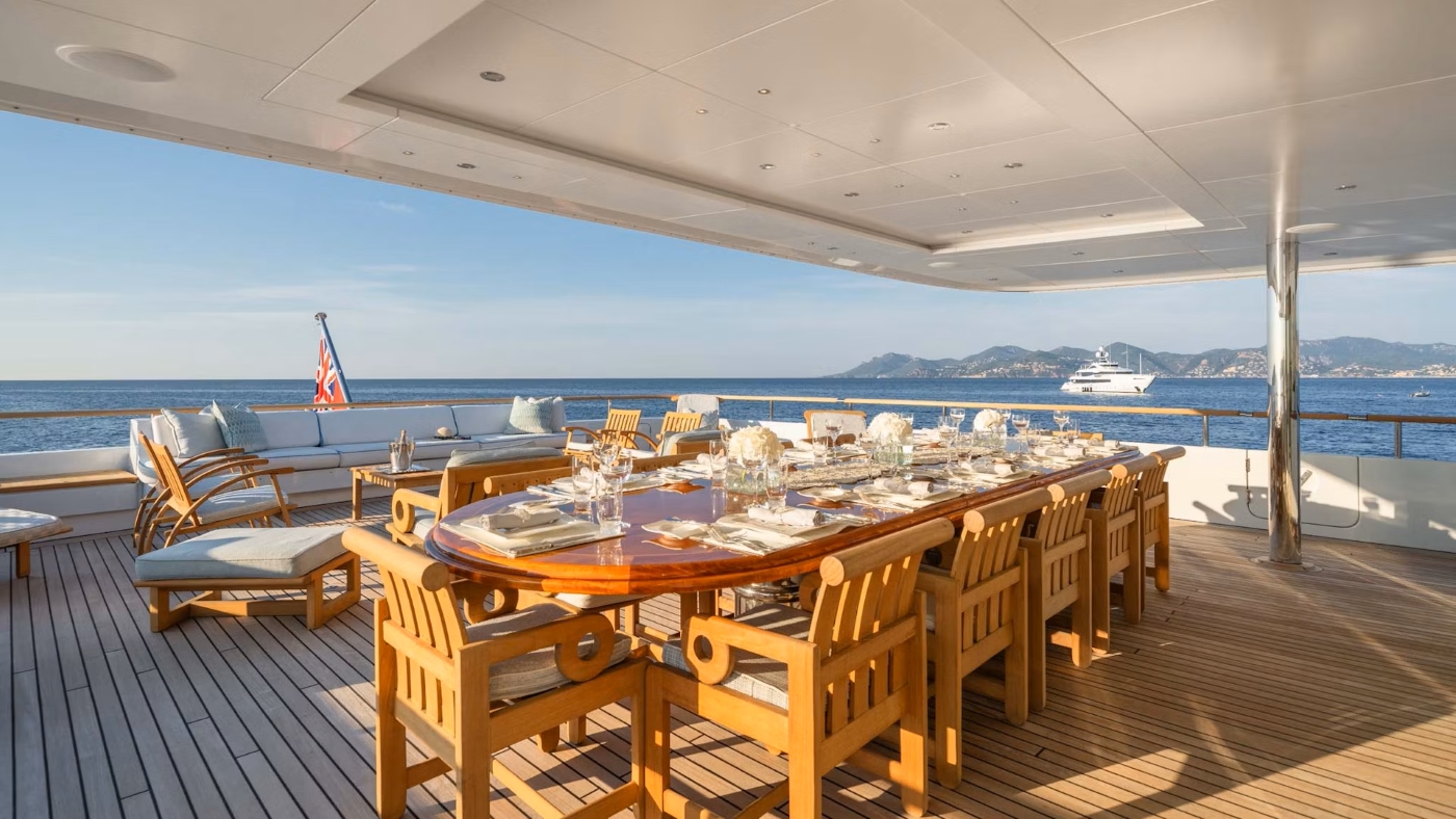 Dining area with sea views.jpg