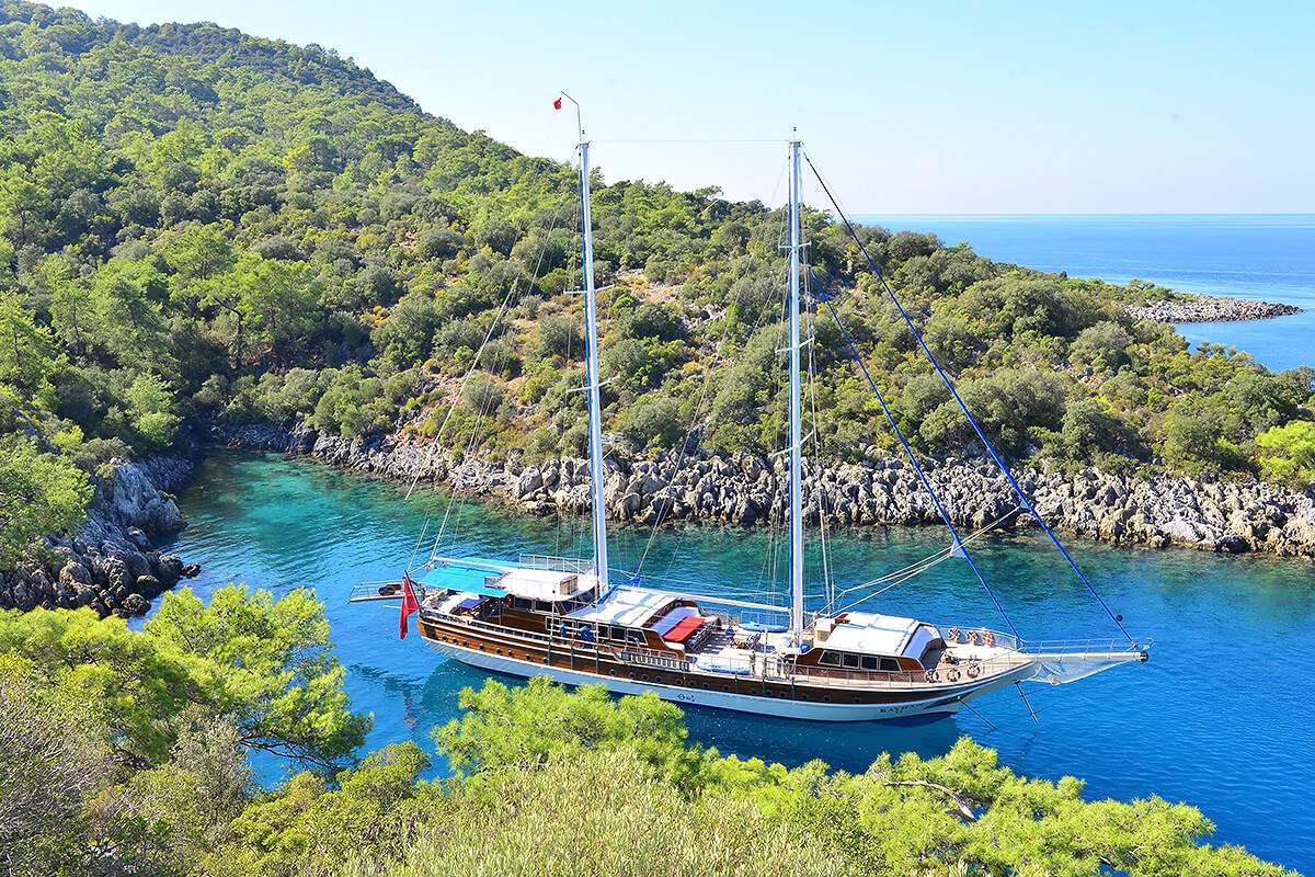 Kayhan-11-in-Bay.jpg