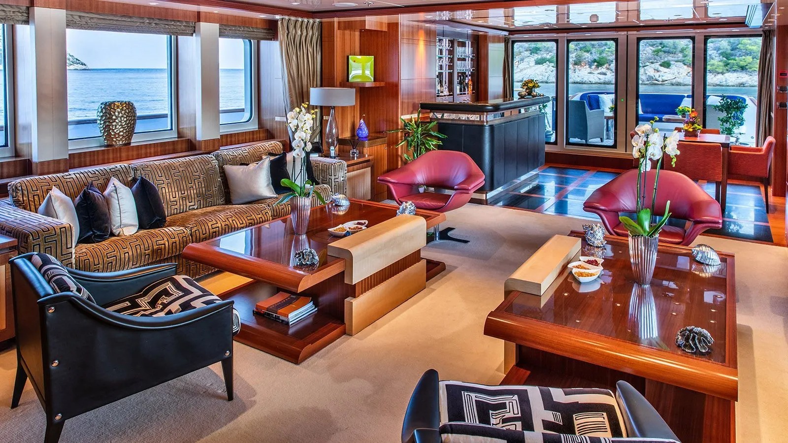 Lounge area 2.jpg