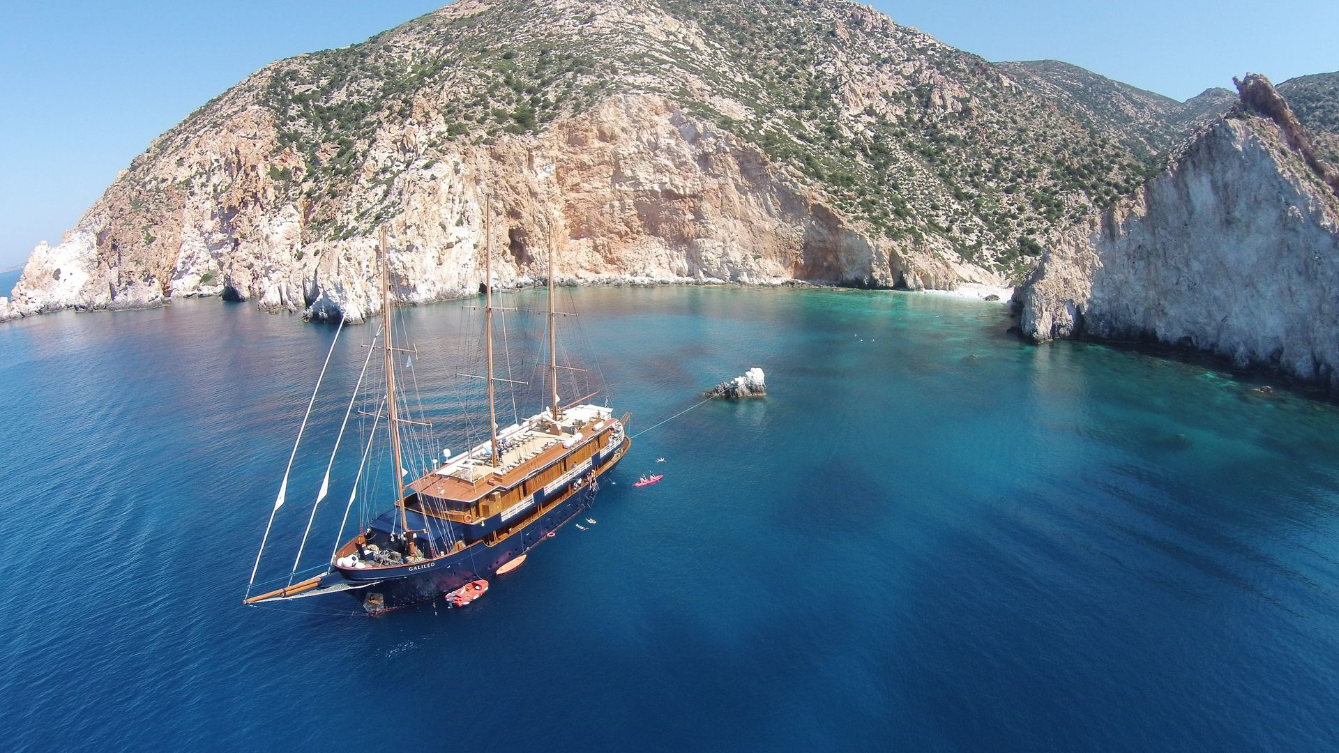The-25-cabin-Galileo-in-Poliegos.jpg