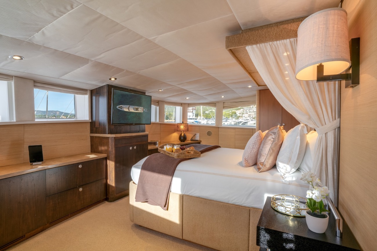 VIP suite.jpg