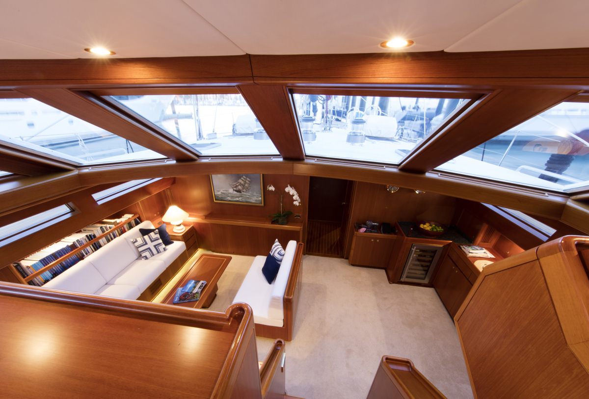 Yacht KAWIL - Salon.jpg