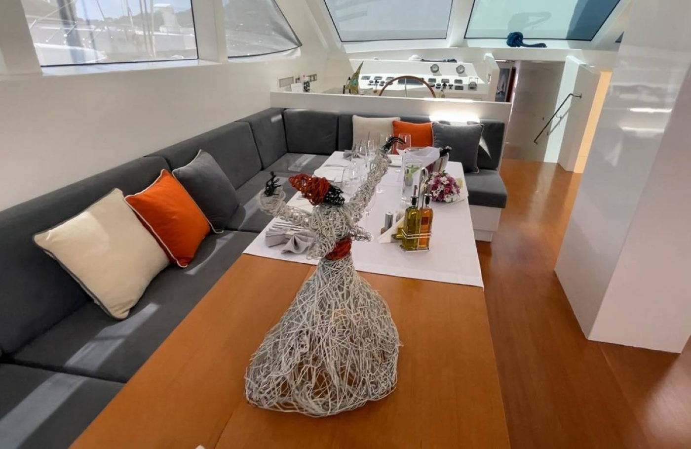 enterior dining area .jpg