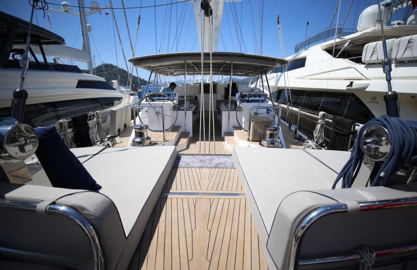sundeck 03.jpg