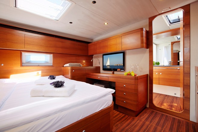 [21m-Yacht-GEOMETRY]-3313-96.jpg