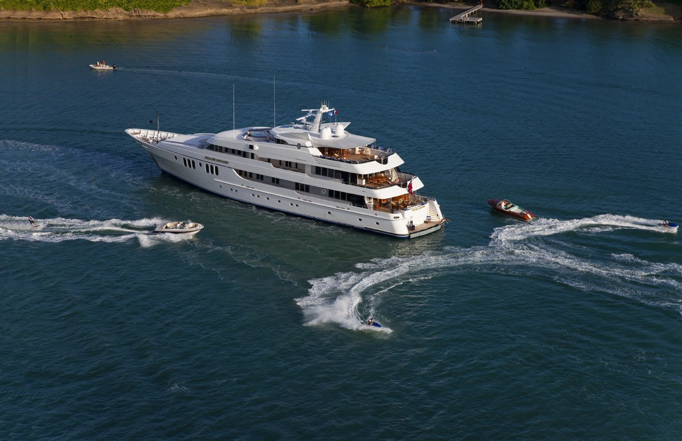 [60m-Yacht-BLUE-MOON]-3387-170.jpg