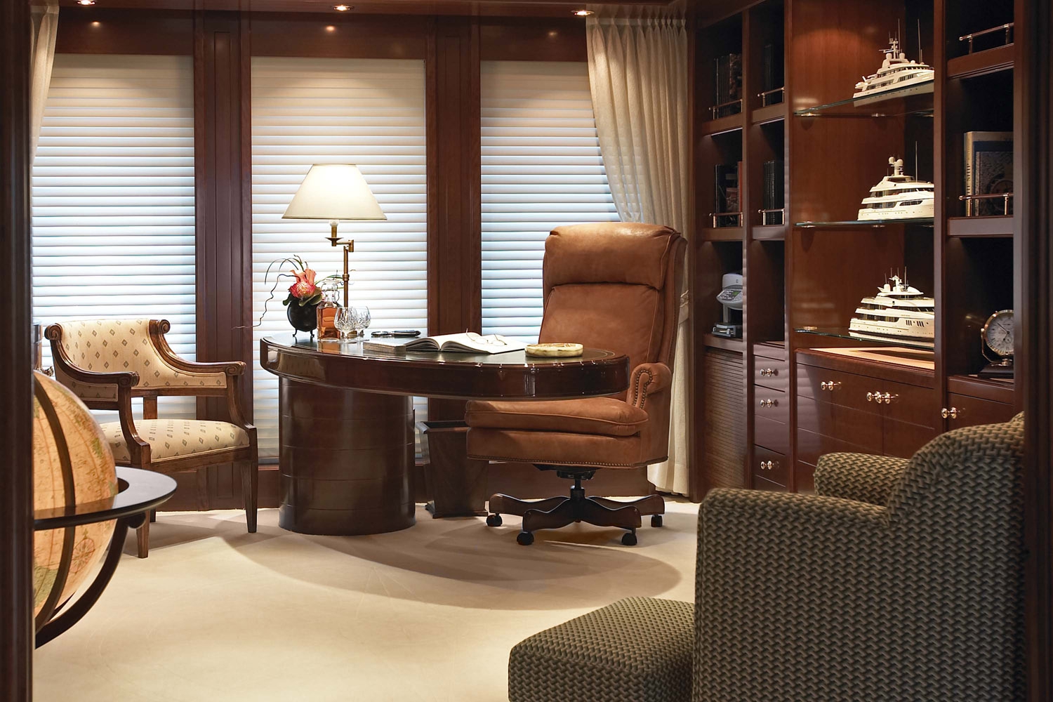 Yacht BLUE MOON by Feadship - Royal Van Lent Shipyard - Office.jpg
