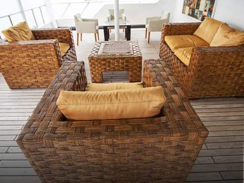 OUTSIDE LOUNGE.jpg