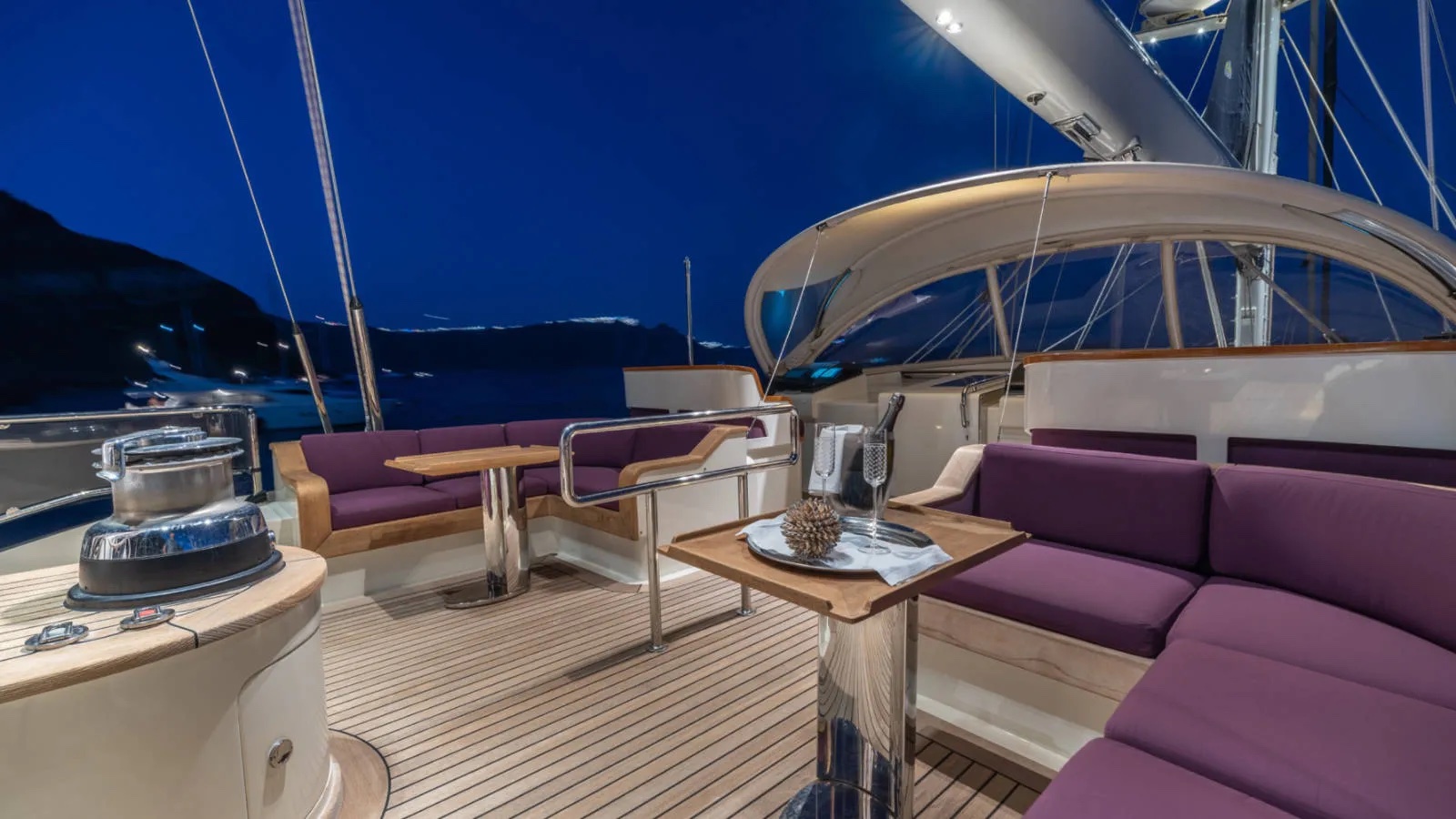 exterior seating area.jpg