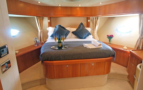 [23m-Yacht-NEW-BEGINNINGS-OF-LONDON]-5947-22.jpg