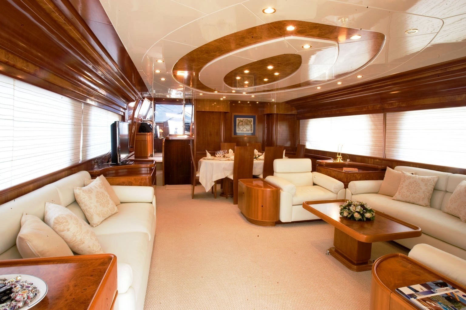 [24m-Yacht-KARYATIS]-5521-155.jpg