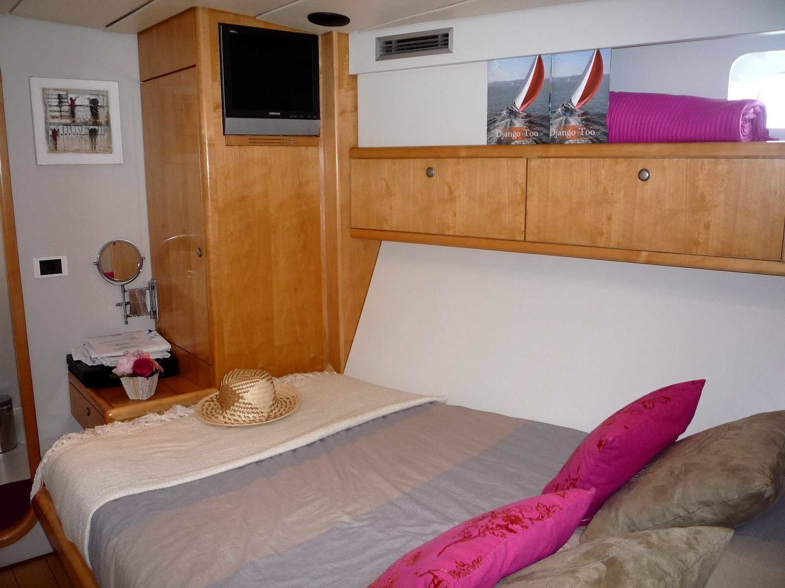 [25m-Yacht-DJANGO-TOO]-5775-103.jpg