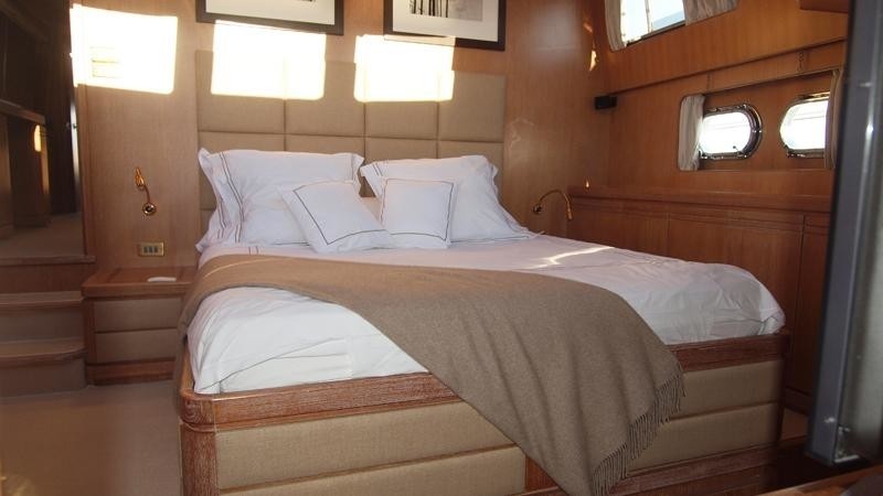 [25m-Yacht-NOON-TEASE]-5799-166.jpg