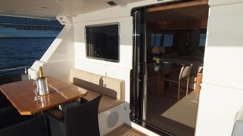 [25m-Yacht-NOON-TEASE]-5799-71.jpg
