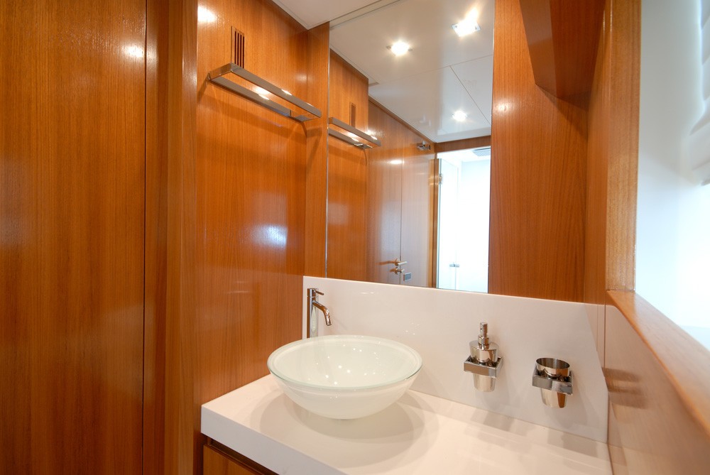 [26m-Yacht-LARMERA]-5899-118.jpg
