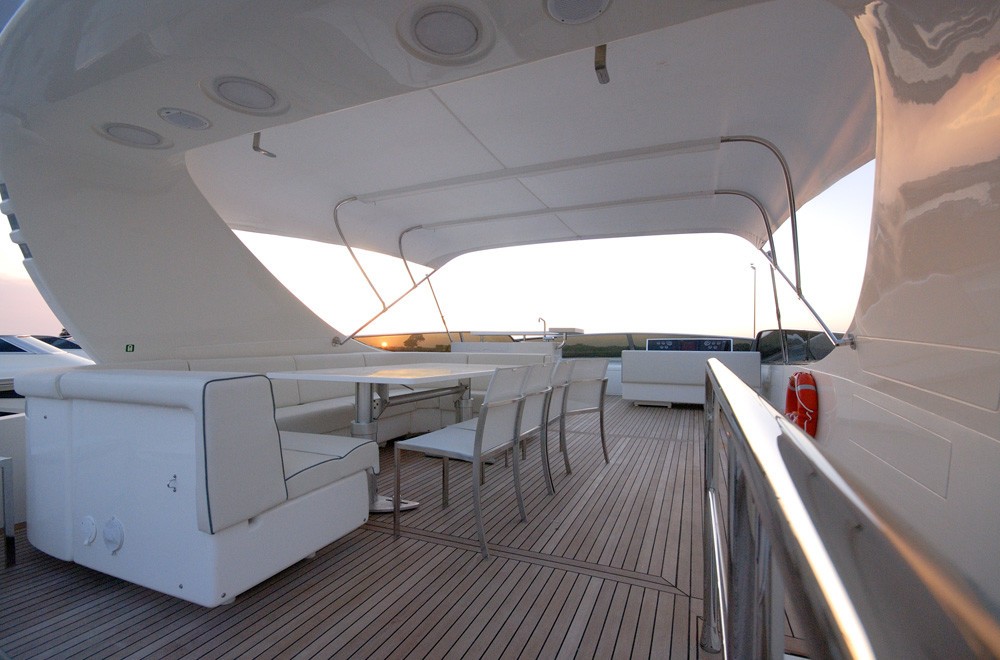 [26m-Yacht-LARMERA]-5899-148.jpg
