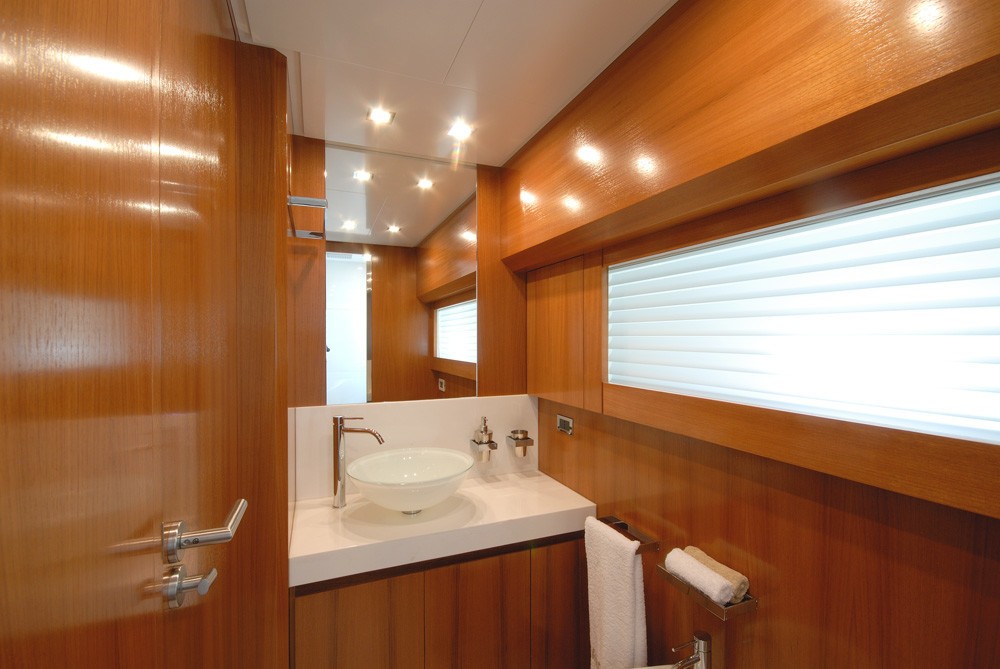 [26m-Yacht-LARMERA]-5899-63.jpg
