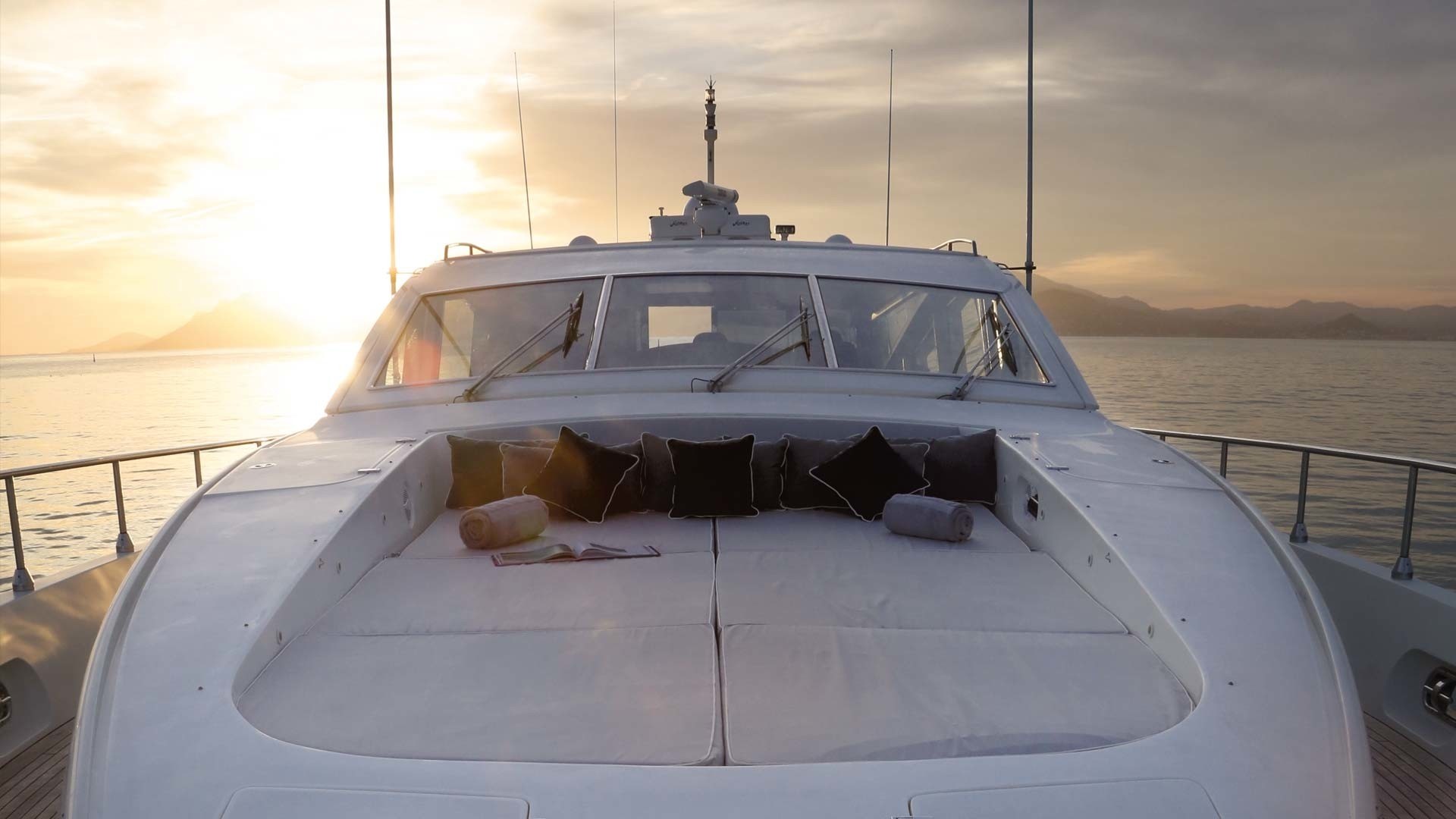 [27m-Yacht-SERENITY-ATLANTIC]-5857-21.jpg