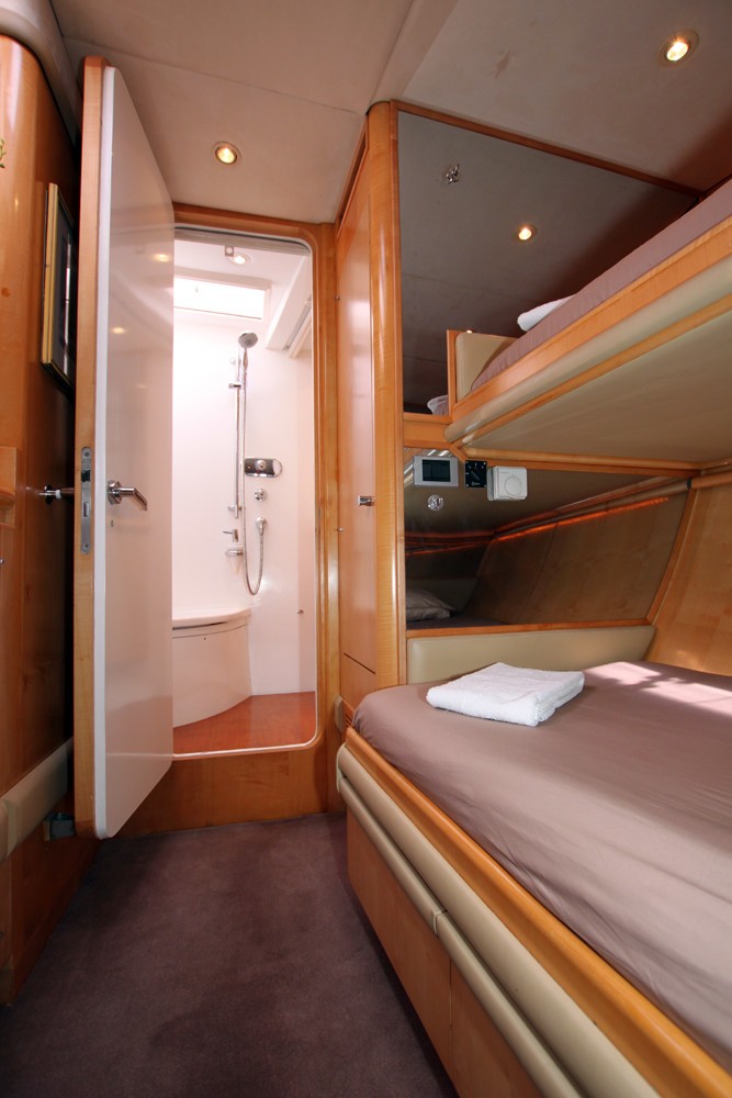[29m-Yacht-BRISTOLIAN]-5872-123.jpg