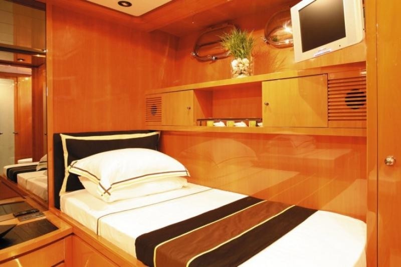 [30m-Yacht-LADY-LUCK]-5367-108.jpg