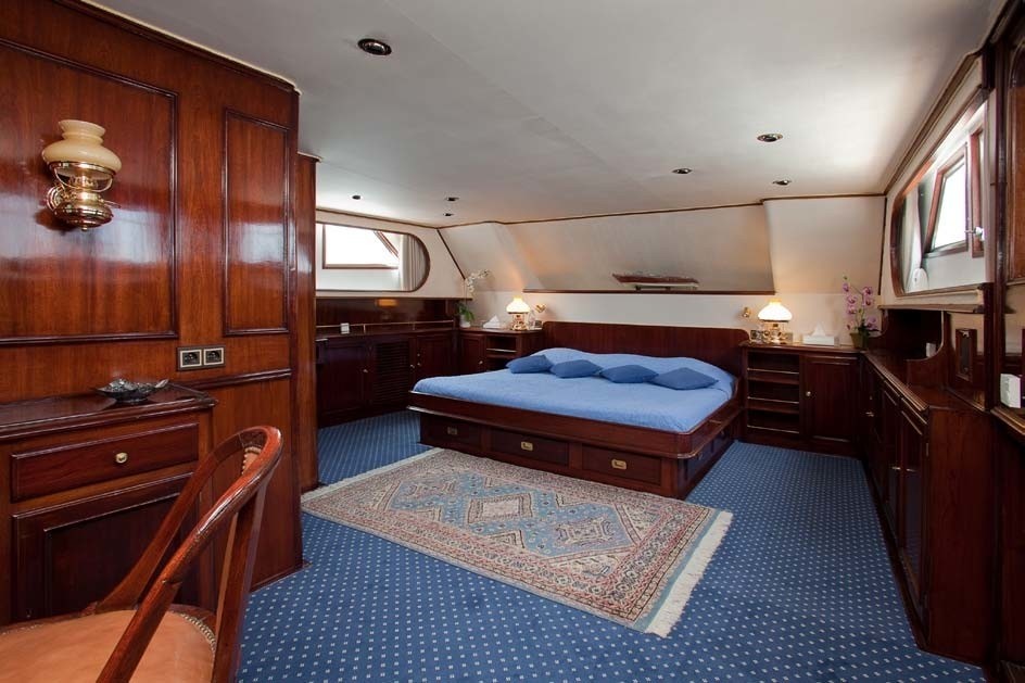 [30m-Yacht-LADY-ROXANNE]-5809-105.jpg